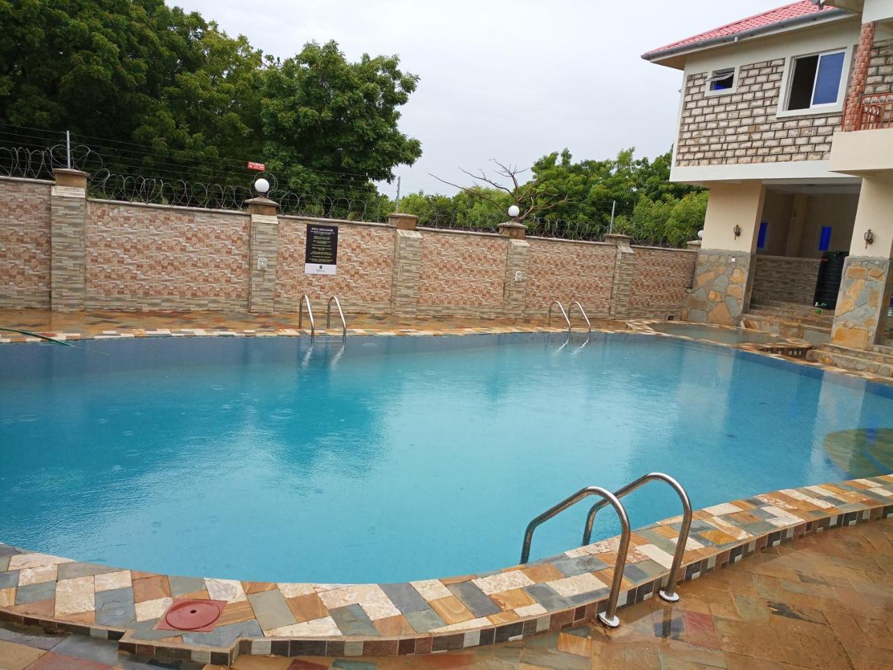 Diplomat Diani Beach Resort Exterior photo