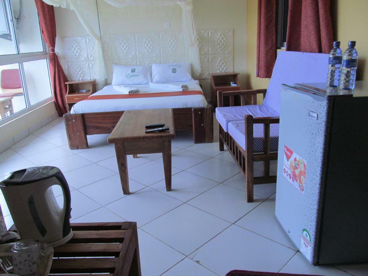 Diplomat Diani Beach Resort Exterior photo